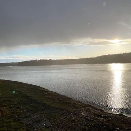 Gite Les Reculons Au Pied Du Lac Les Midoux Luaran gambar